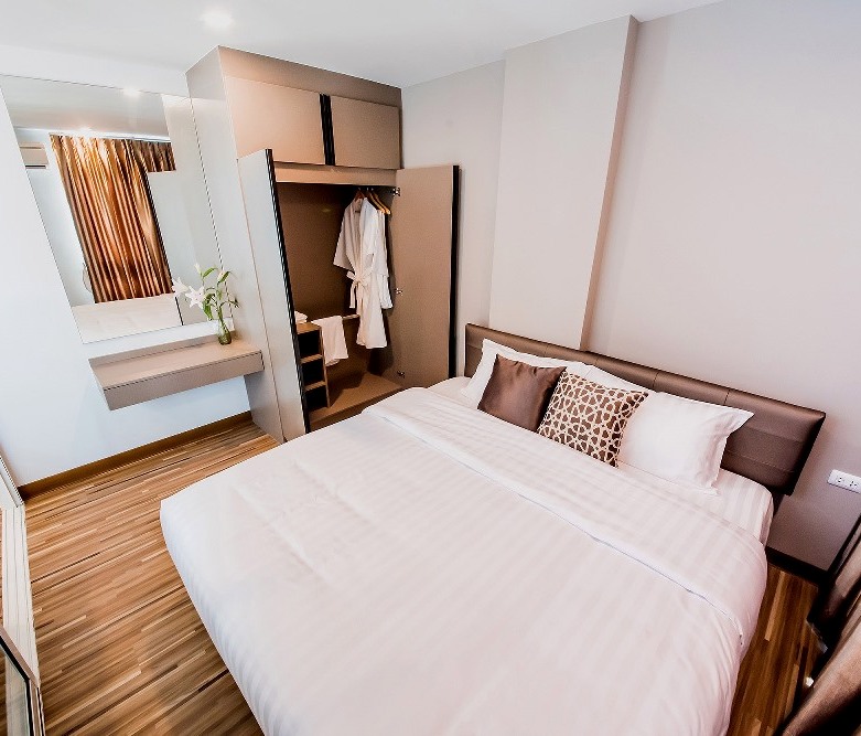 1 Bedroom : Pool View